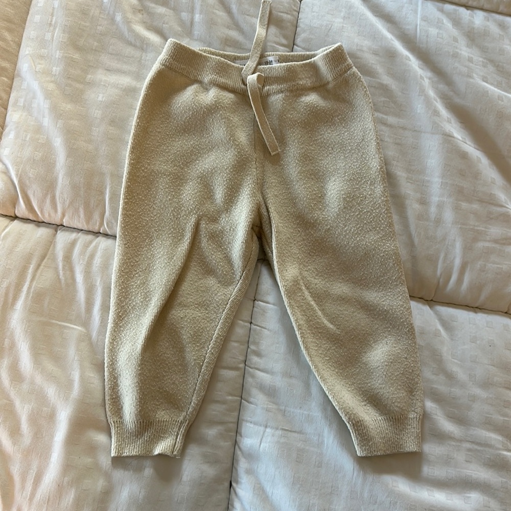 Zara kids ivory sweater joggers - 18-24 months